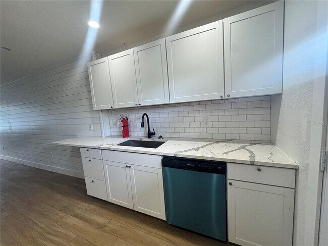 Building Photo - 2744 Botts Landing Rd
