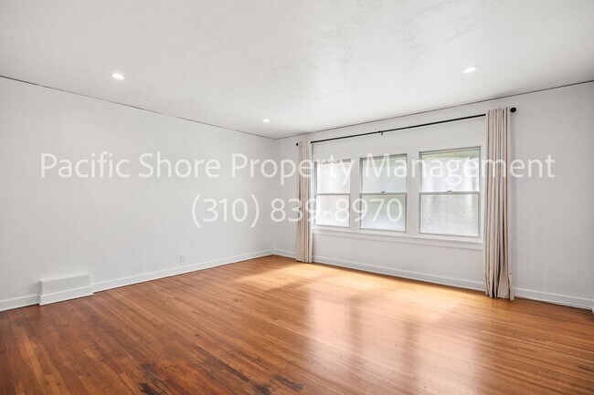 Building Photo - 107 N Mansfield Ave
