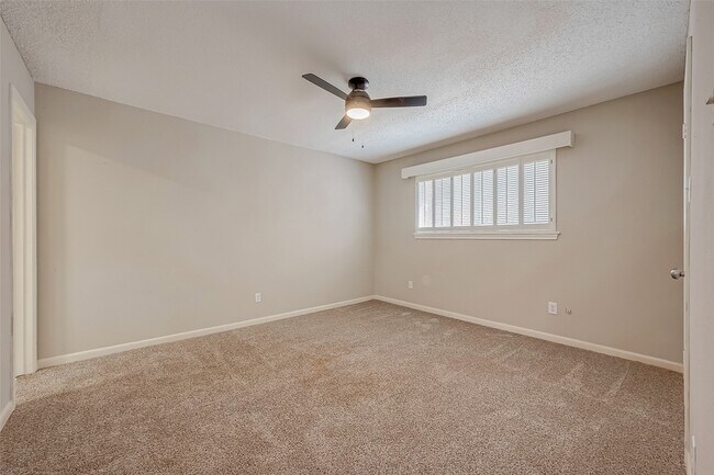 Building Photo - 365 Champions Colony III St