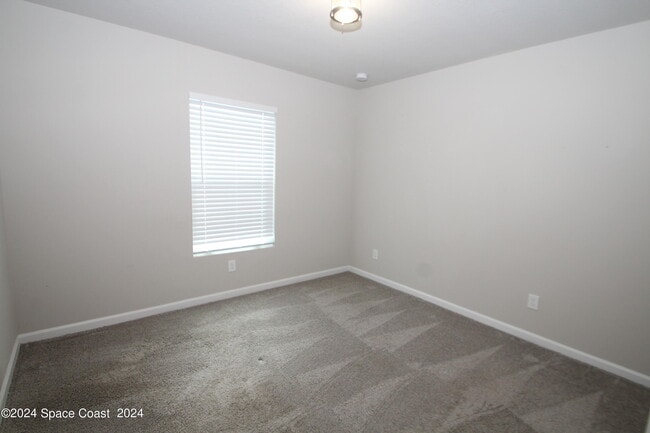 Building Photo - 695 Boughton Way