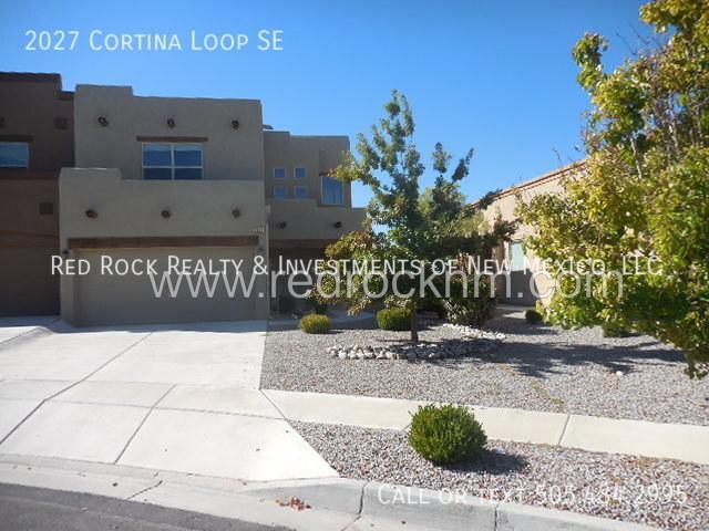 Building Photo - 2BR+Loft/2.5BTH Townhome in Gated Cabezon ...