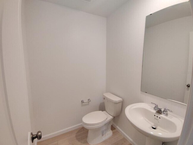 Building Photo - 5542 Pimenta Ct