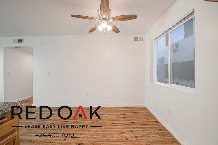 Building Photo - 326 S Westlake Ave