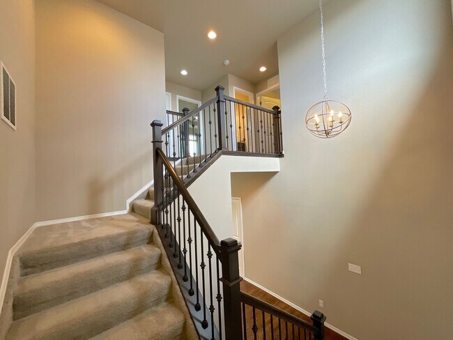 Building Photo - 4 Bedroom Home Available Near Marksheffel ...