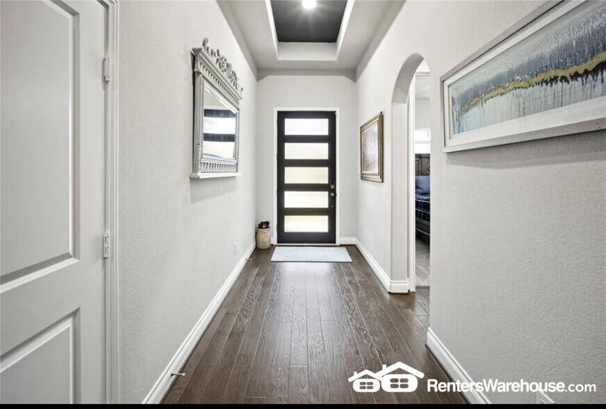 Building Photo - 23626 Sage Villa Dr