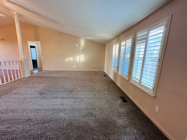 Building Photo - 1545 Wrangler Ln