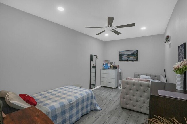 Building Photo - 2620 Willow Glen Cir