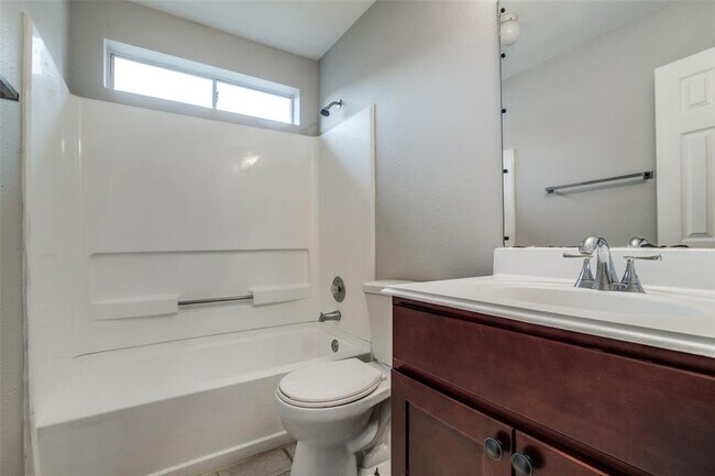 Building Photo - 22707 Bridgewater Dr