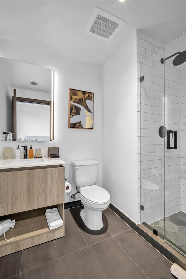 Building Photo - 398 NE 5th St