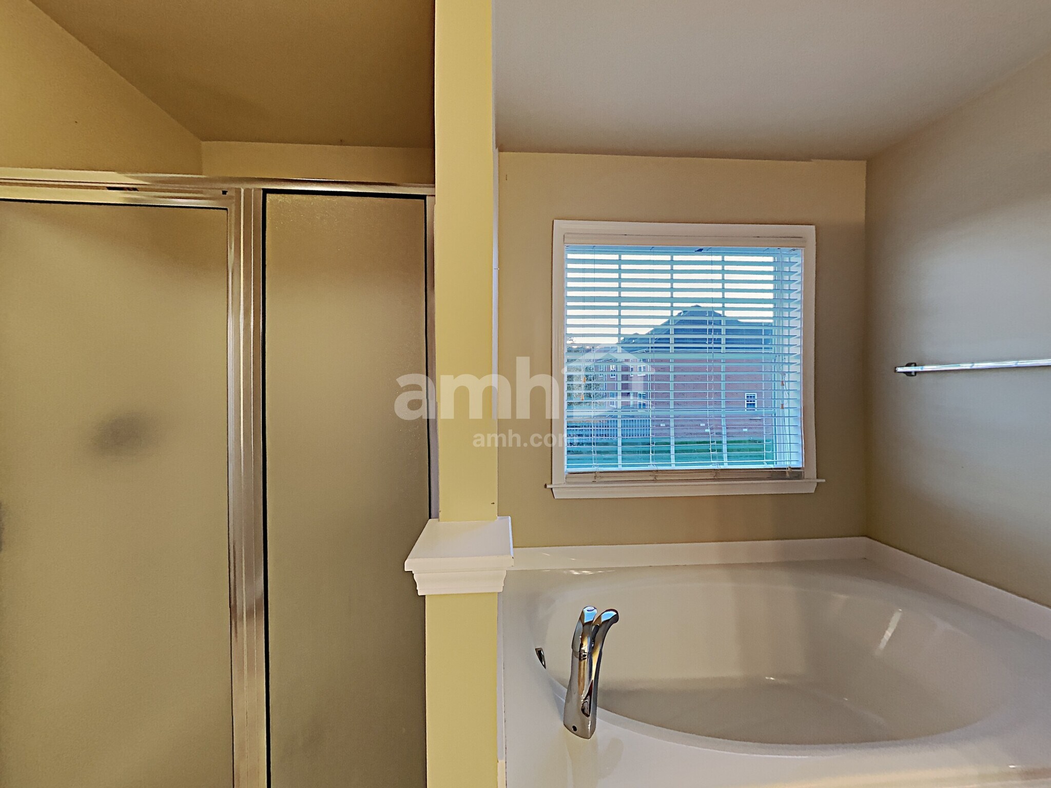 Building Photo - 2091 Lequire Ln