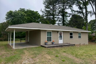 Building Photo - 3 Bed 2 Bath - Florence, AL