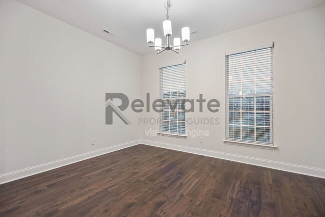 Building Photo - 6851 Dunton Rd