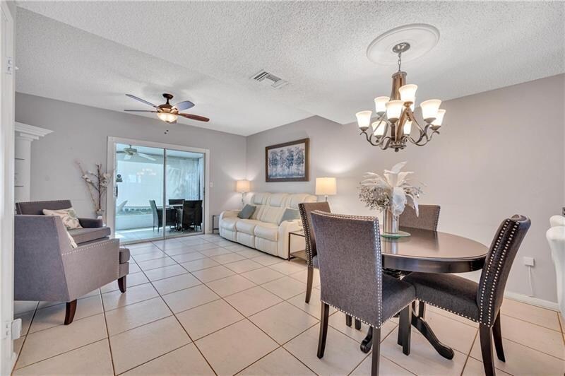 Building Photo - 2683 NE 15th St