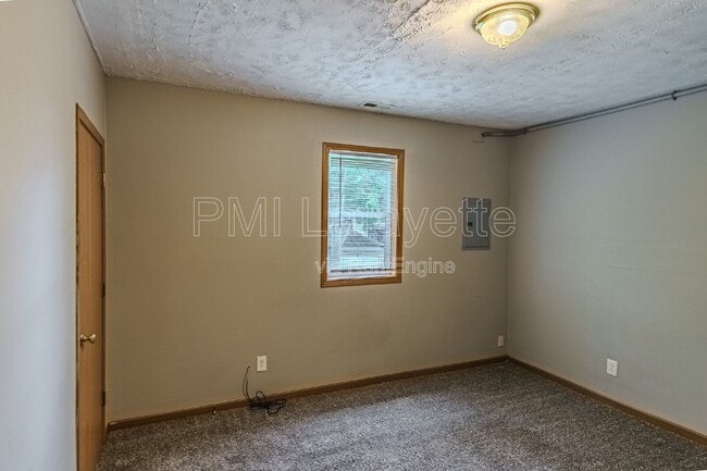 Building Photo - 617 Oregon St