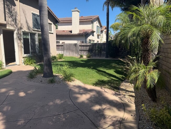 Building Photo - 4 Bedroom Home for Rent in Camarillo!