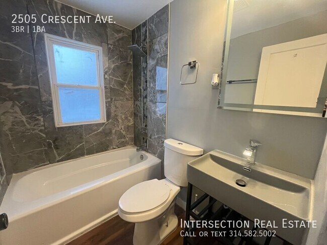 Building Photo - 2505 Crescent Ave