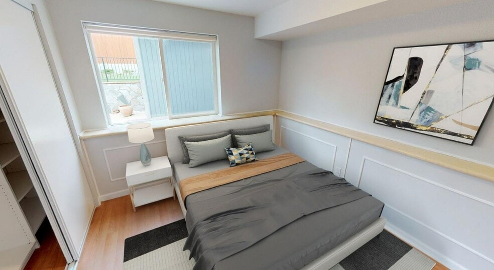 Building Photo - 1582 42nd Ave