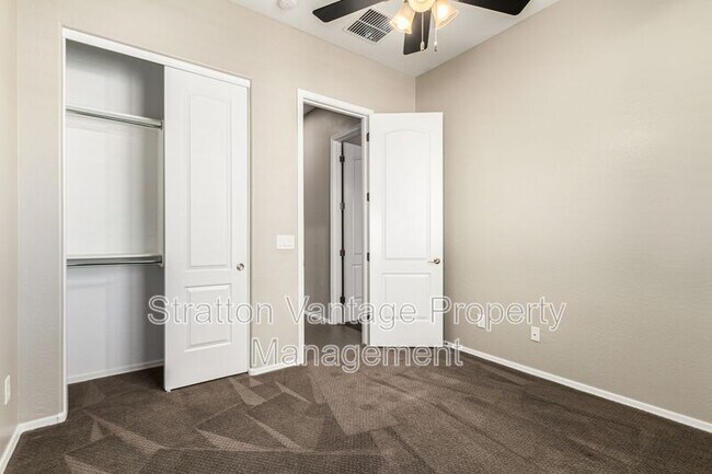 Building Photo - 21004 E Sunset Dr