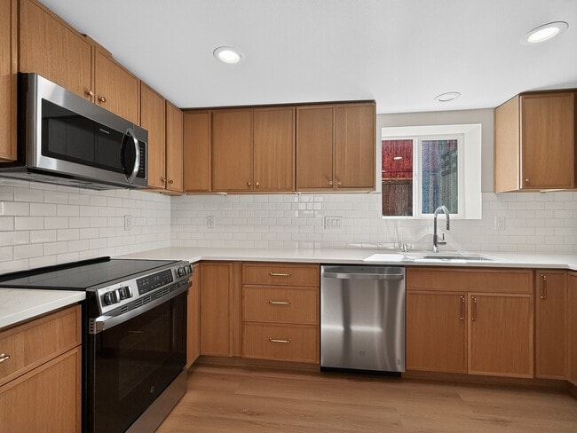 Building Photo - 8037 Brooklyn Ave NE