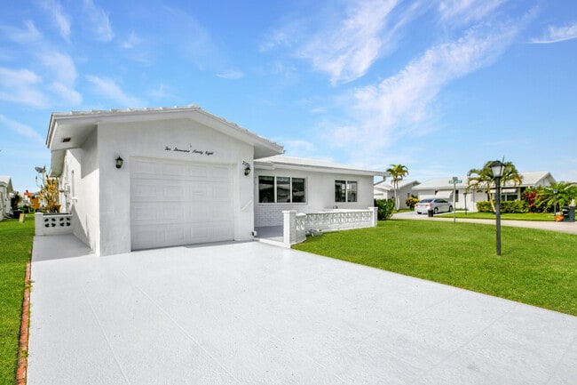 Primary Photo - 2098 SW 13th Way