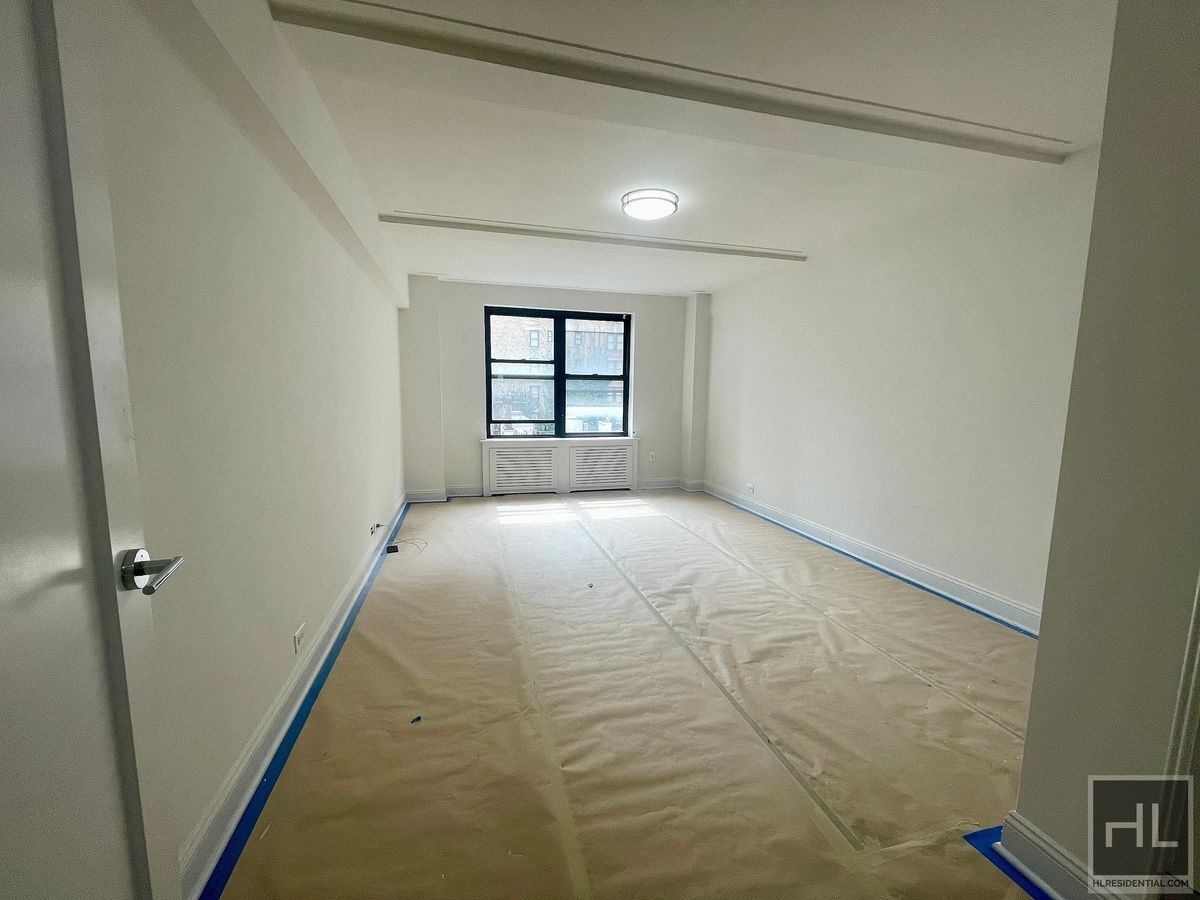Building Photo - EAST 38 STREET