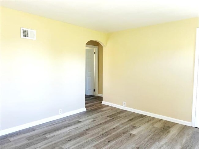 Building Photo - 155 Canton Rd