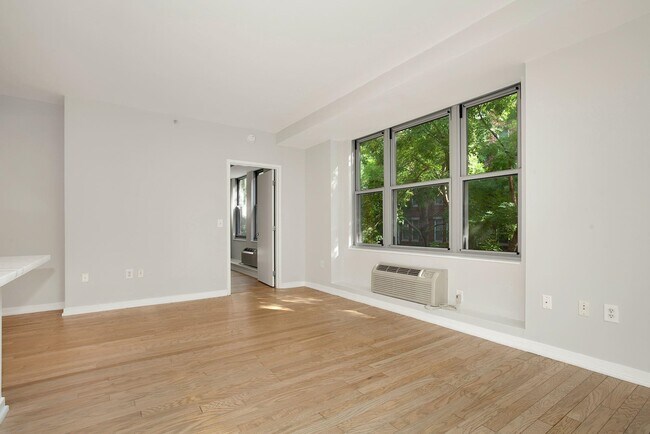 Building Photo - 149 Essex St