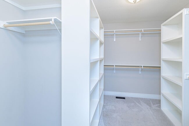 Building Photo - 5200 Shoal Creek Ct