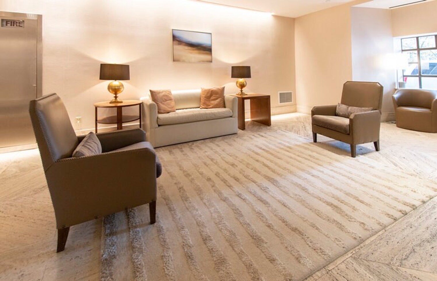 Building Photo - 337 E 50th St