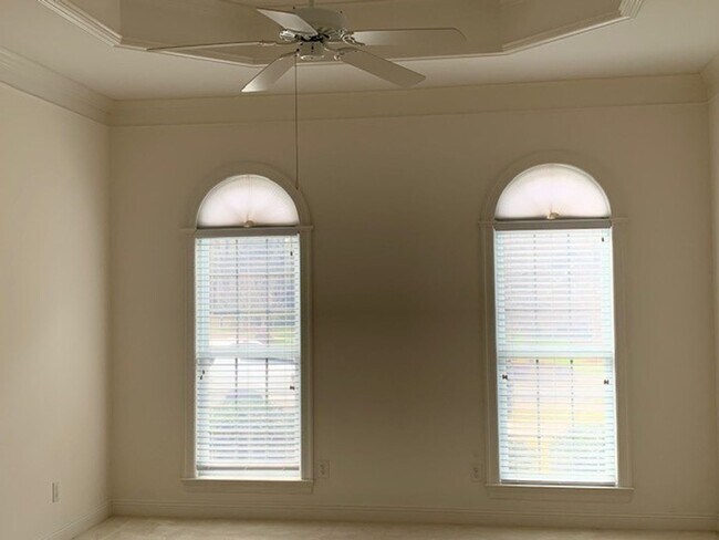 Building Photo - 3281 Benyard Dr