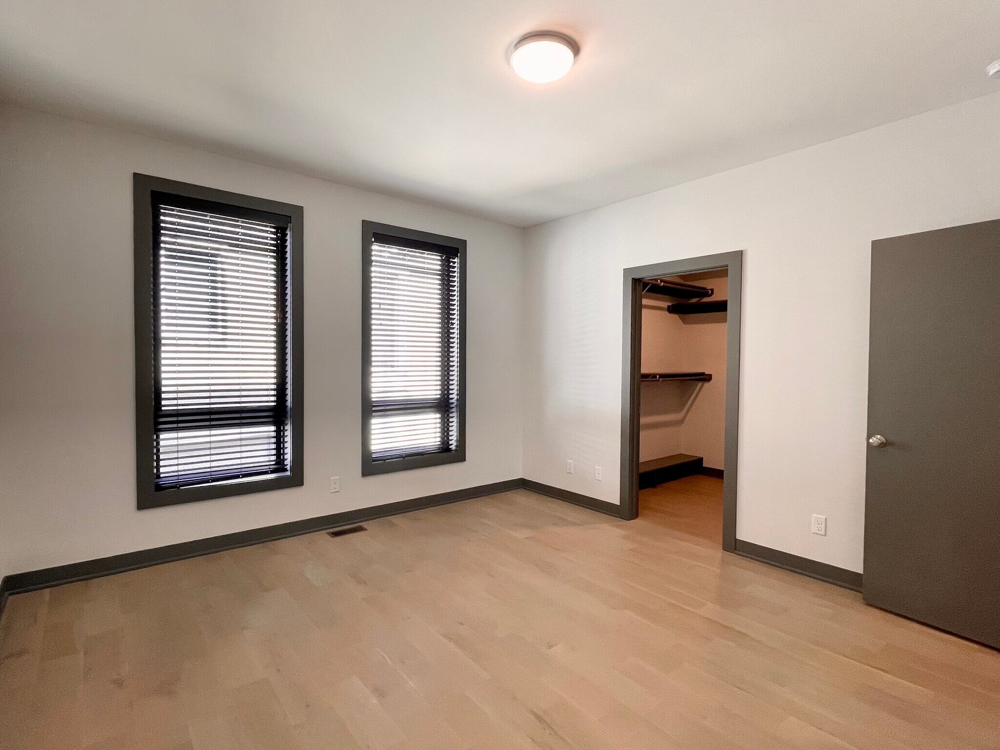 Building Photo - 1034 Missouri Ave