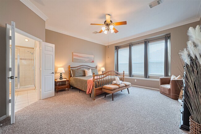 Building Photo - 2500 Amy Lee