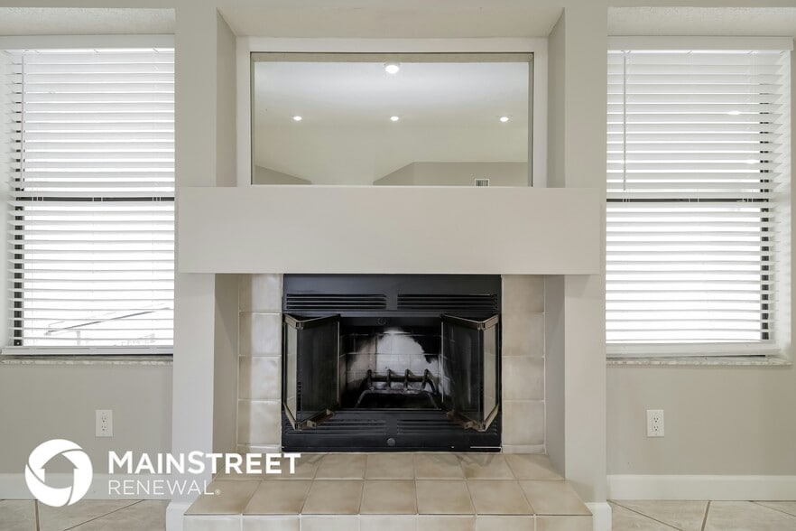 Building Photo - 1851 Calmar St NW