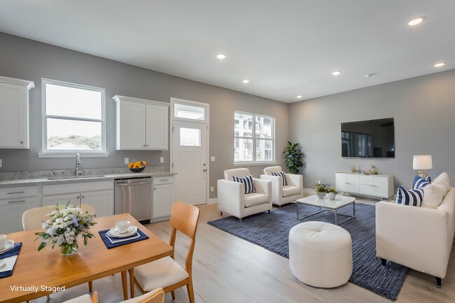 Building Photo - Modern 4 Bedroom Home in Southside