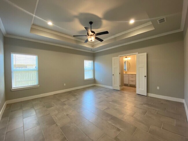 Building Photo - 3806 Negin Dr