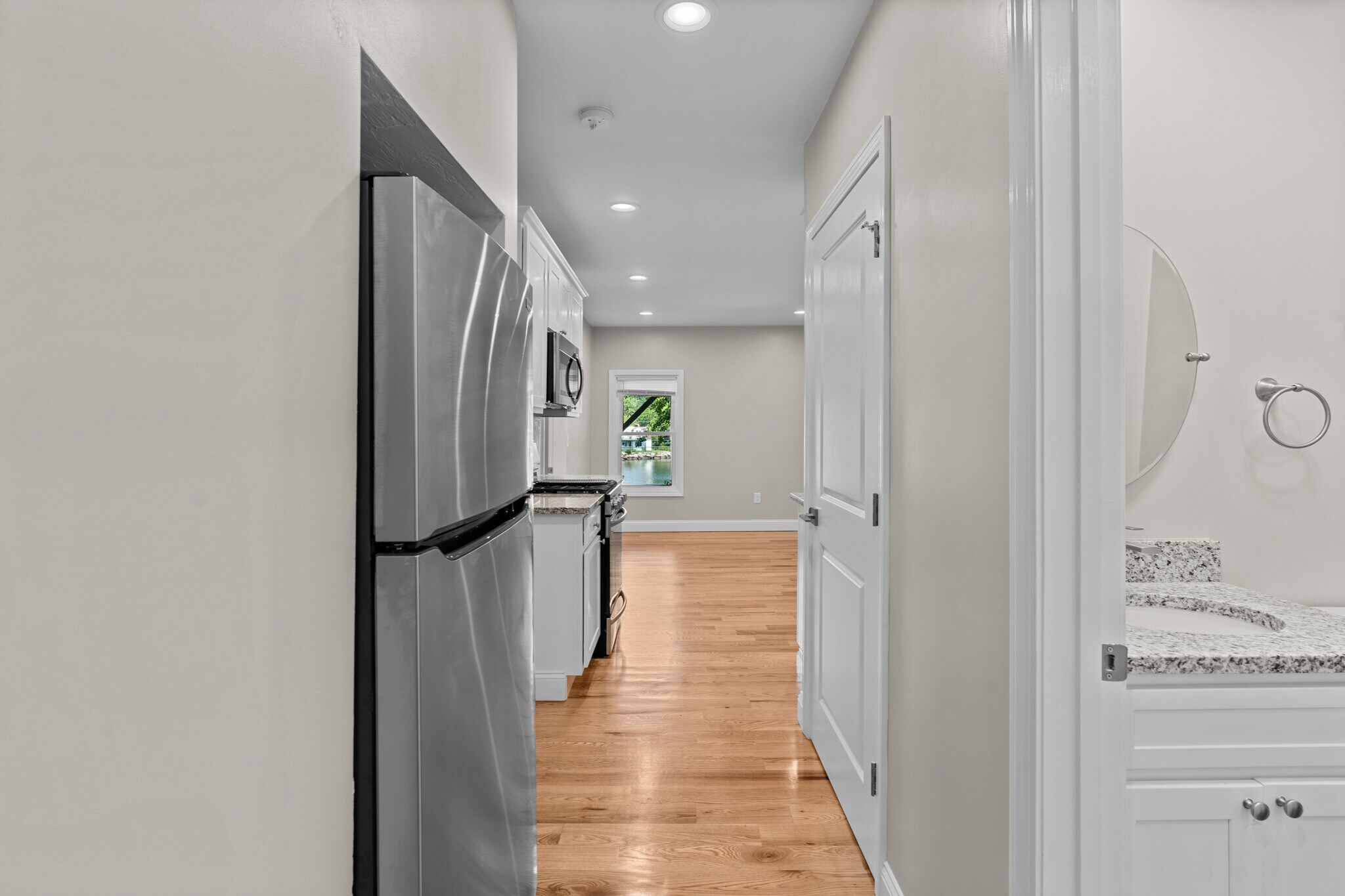 Building Photo - 376 Arnolds Neck Dr