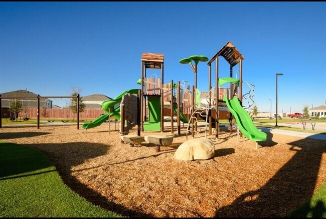 Building Photo - 6023 Bristol Spur Ln
