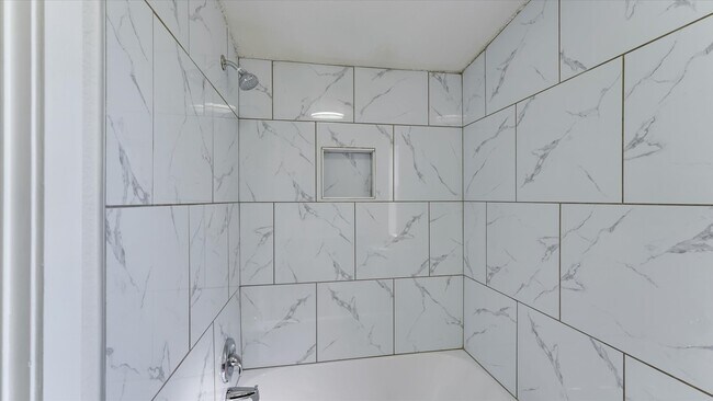 Building Photo - 65 County Rd 5002