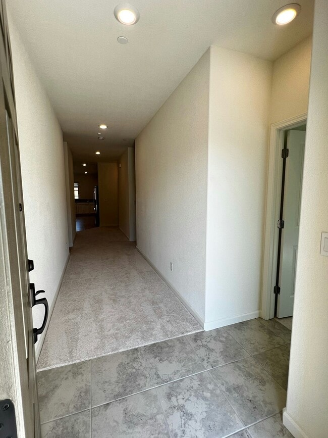 Building Photo - 8081 Bossa Nova Way