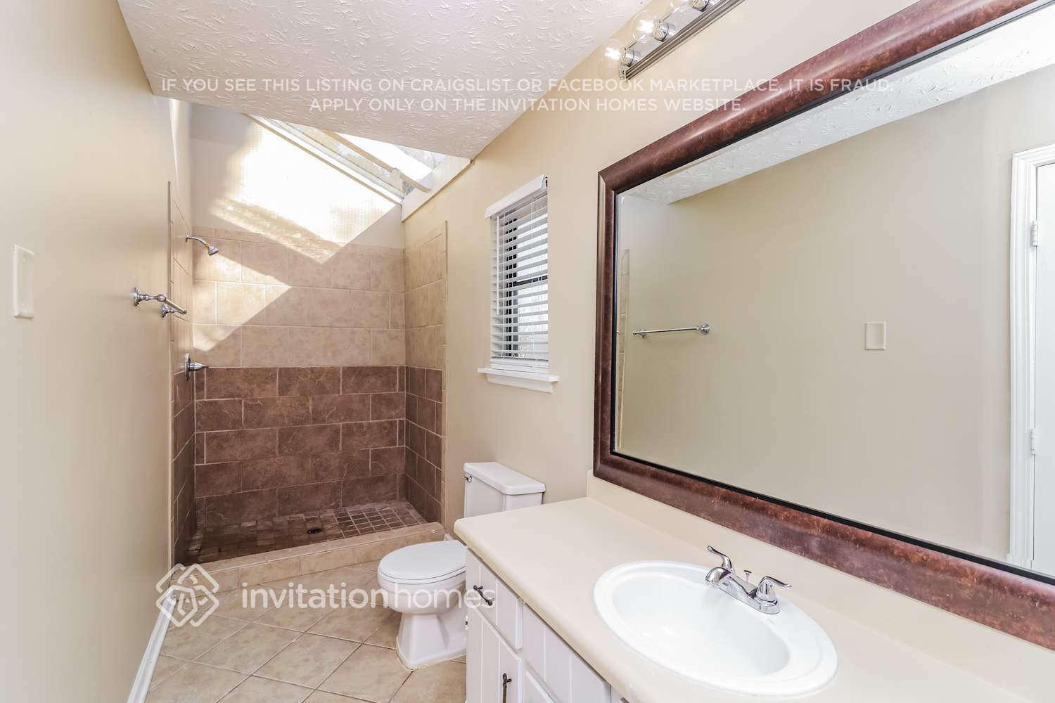 Building Photo - 4121 Willow Ridge Rd