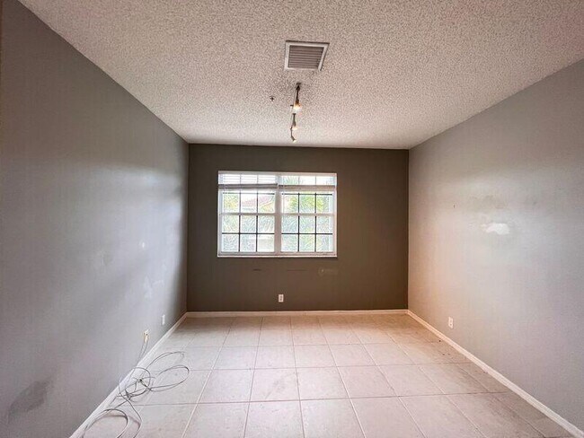 Building Photo - 117 Lighthouse Cir