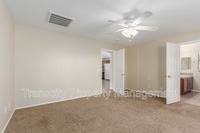 Building Photo - 4189 S Rim Rd