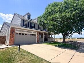 Building Photo - Beautiful, Spacious Home in Highlands Ranch