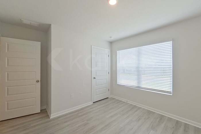 Building Photo - 4686 Malay Cir