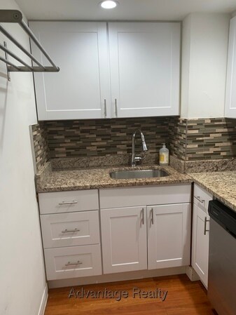 Building Photo - 12 4th Street Pl