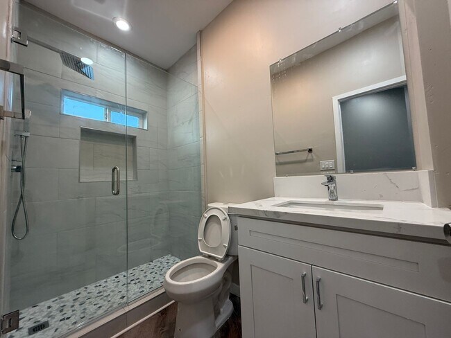 Building Photo - BRAND NEW 2026!! 4BD/2BA