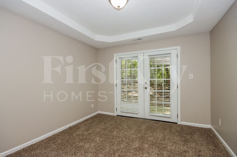 Building Photo - 2935 Canary Ct