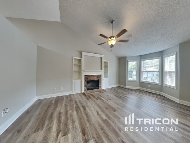 Building Photo - 16 Windrush Drive White GA