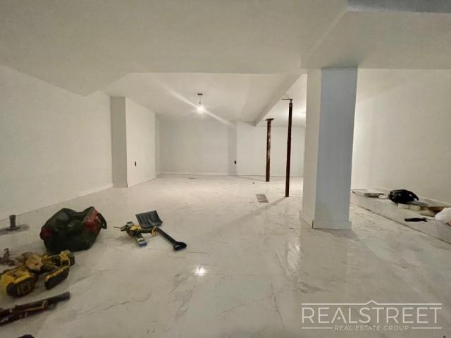 Building Photo - 2 bedroom in BROOKLYN NY 11221