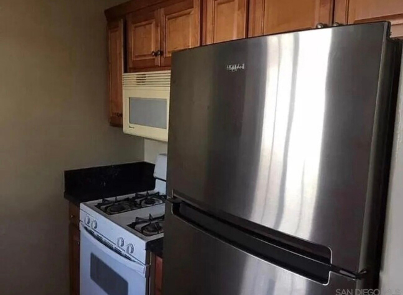 Building Photo - 3680 Voltaire St